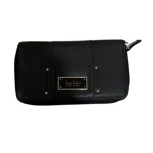 NICOLE MILLER woman’s black zip around wallet